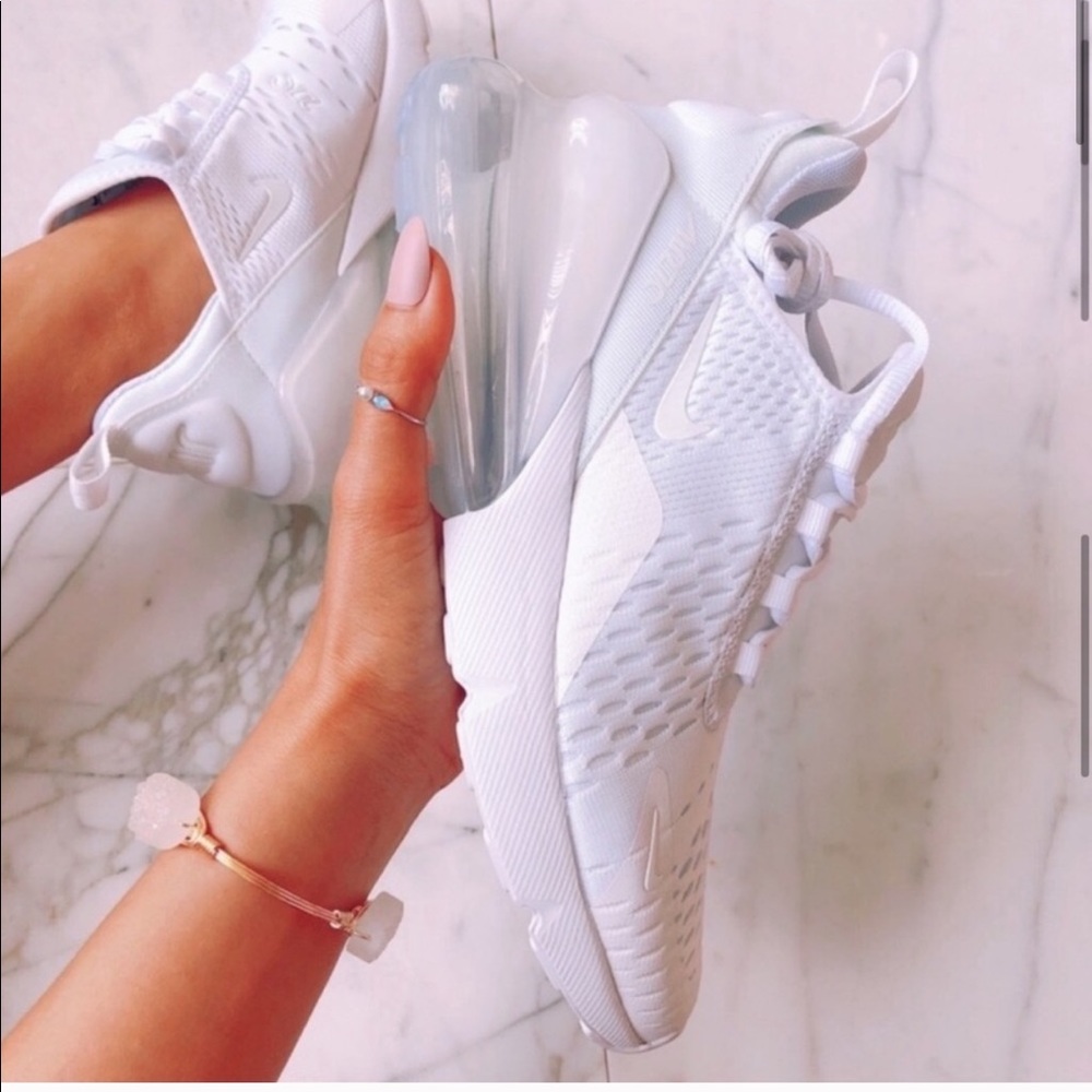 Nike Air Max 270 - Picture 6 of 8